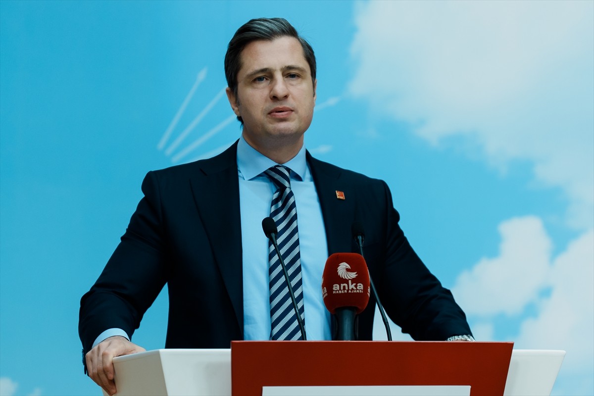 CHP Genel Başkan Yardımcısı ve Parti Sözcüsü Deniz Yücel, parti genel merkezinde gerçekleştirilen...