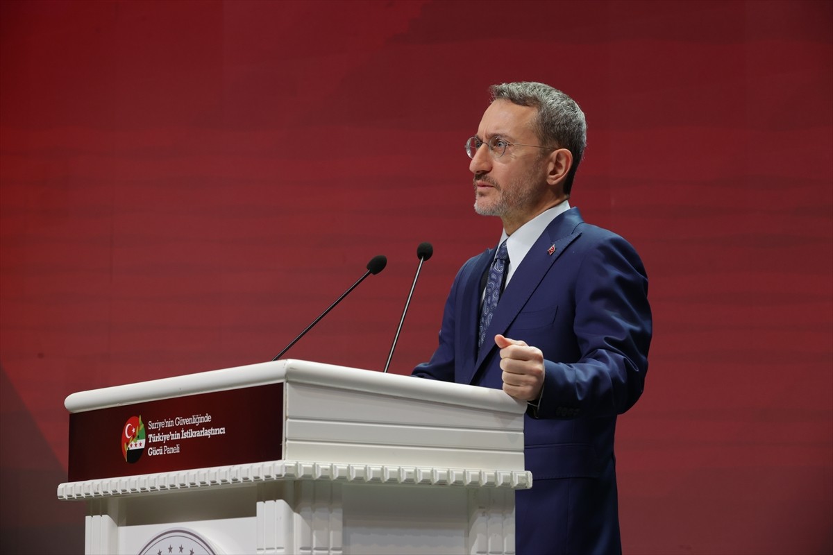 Cumhurbaşkanlığı İletişim Başkanı Fahrettin Altun, İletişim Başkanlığı'nda düzenlenen "Suriye'nin...