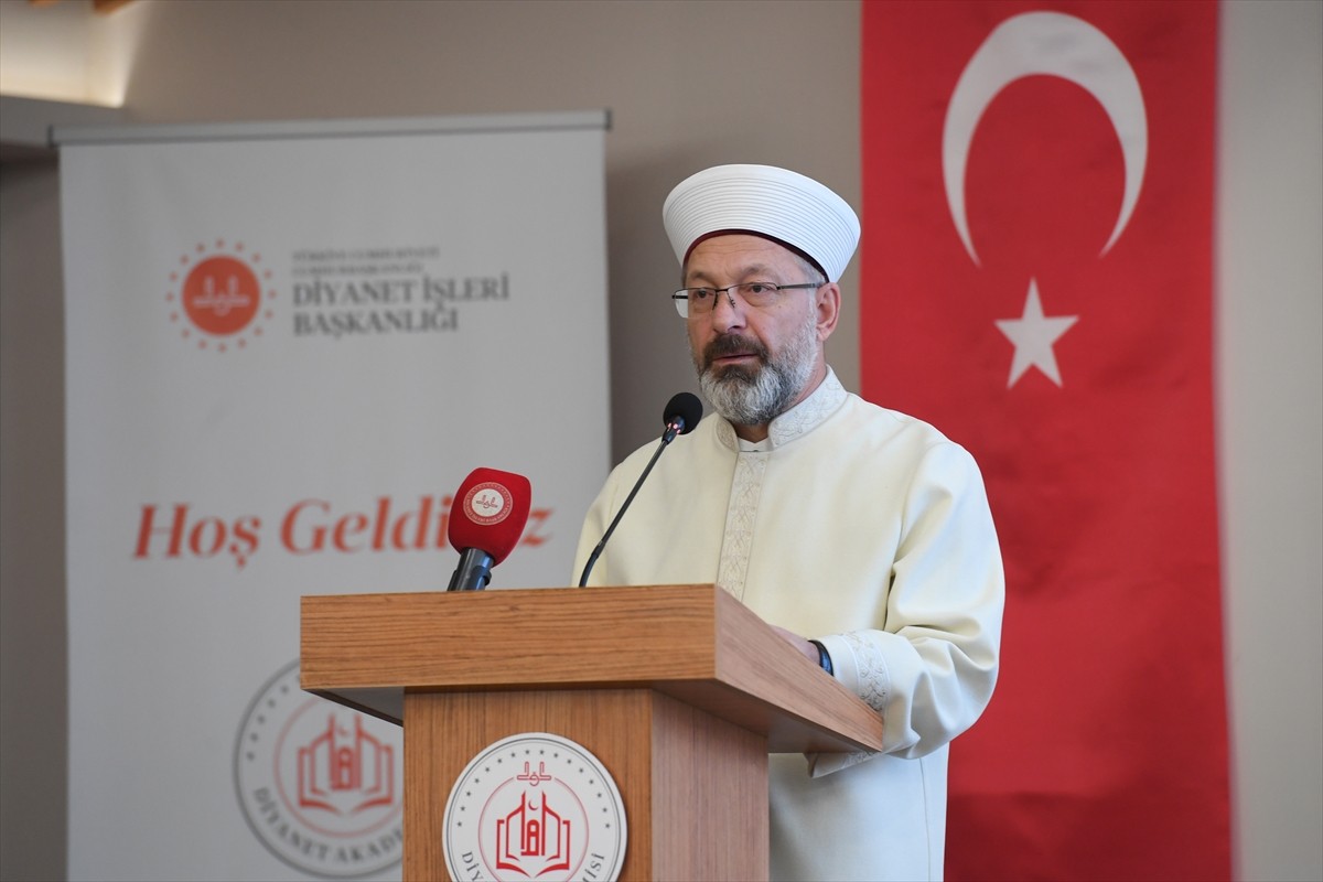 Diyanet İşleri Başkanı Ali Erbaş, Diyanet Akademisi Başkanlığınca Rıfat Börekçi Dini İhtisas...