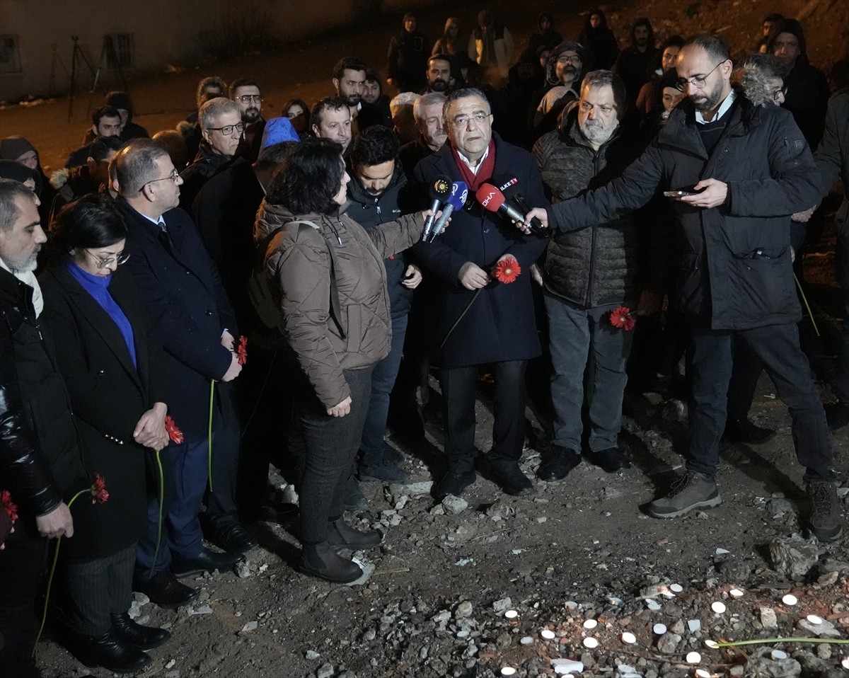 Diyarbakır'da 6 Şubat 2023'te meydana gelen depremlerde hayatını kaybedenler anıldı. Kahramanmaraş...