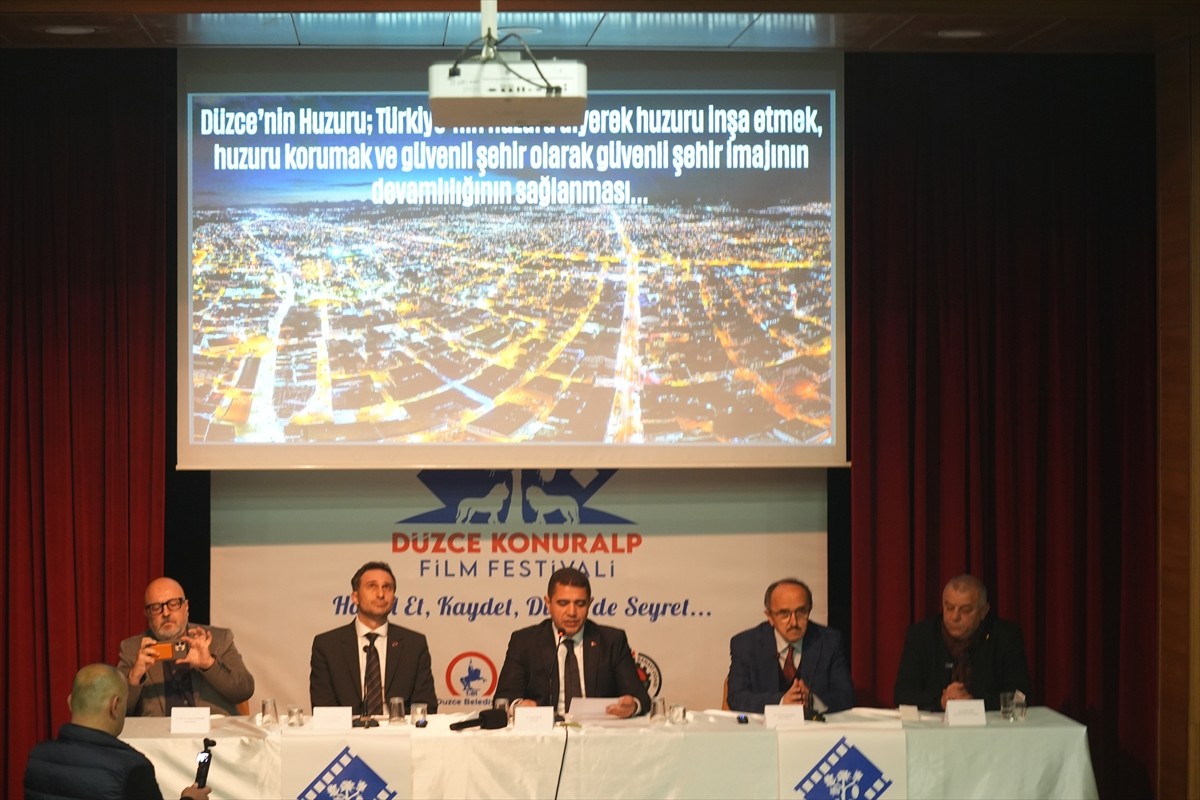 Düzce Valiliği, Düzce Üniversitesi, Düzce Belediyesi ile Düzce Ticaret ve Sanayi Odası tarafından...