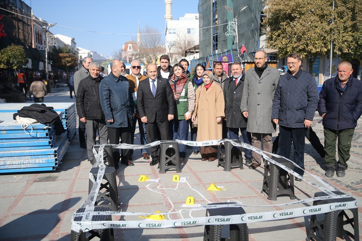 Edirne'de, sigaranın insan sağlığına verdiği zararlara "olay yeri" canlandırmasıyla dikkat...
