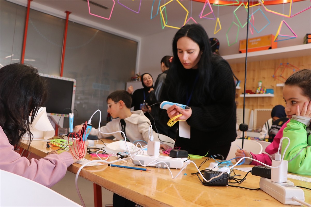 Erzurum'da açık hava buz heykel sergisi, tiyatro, konser ve teknoloji atölyelerinin yer alacağı...