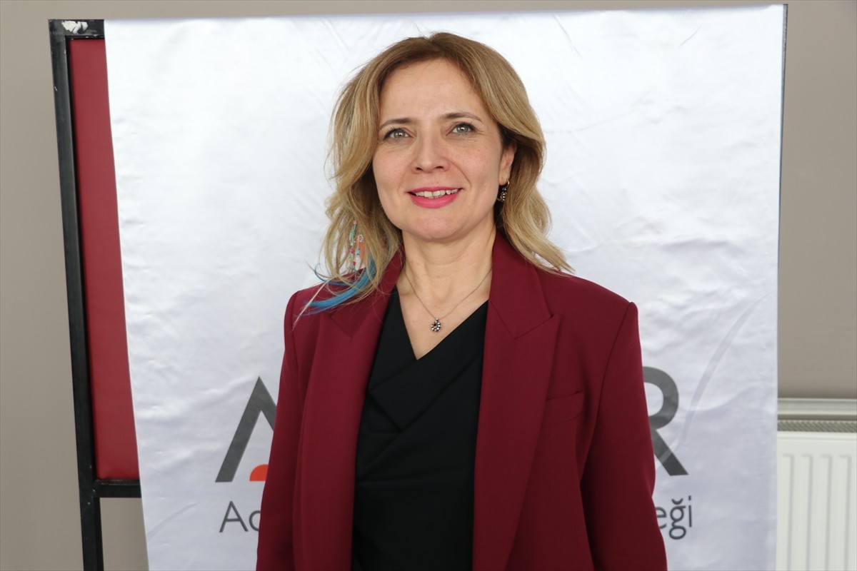 Erzurum'da ilçelerde çalışan hekimleri hasta bakımı yönünde güçlendirecek "Acil Vaka Yönetimi:...