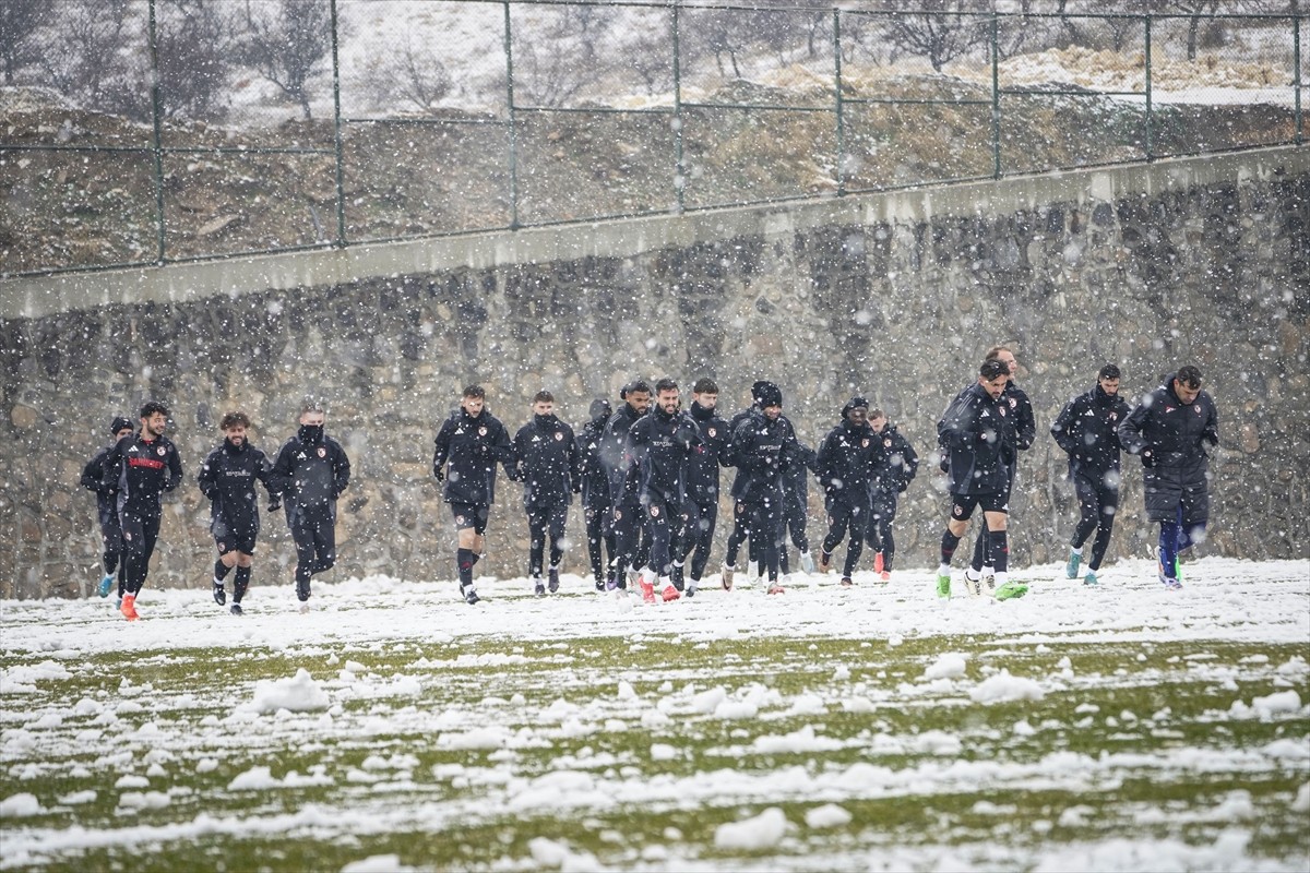 Gaziantep FK, Trendyol Süper Lig'in 24. haftasında sahasında oynayacağı Net Global Sivasspor...