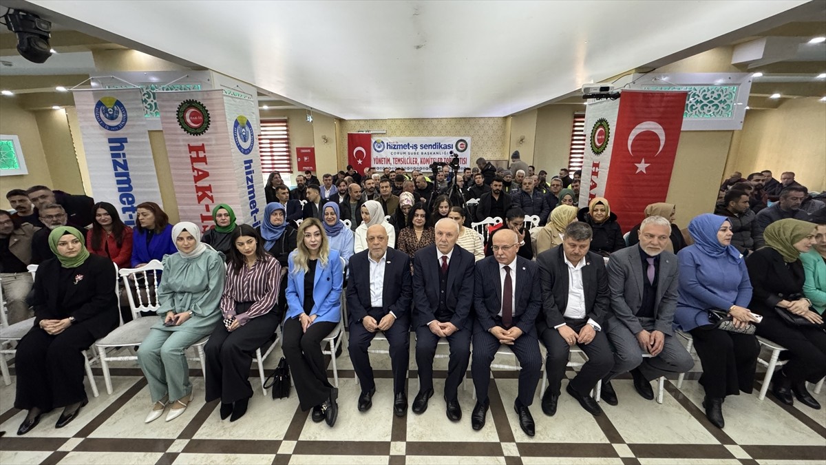 HAK-İŞ Genel Başkanı Mahmut Arslan, konfederasyon bünyesindeki Psiko-Sosyal Destek Platformunca...