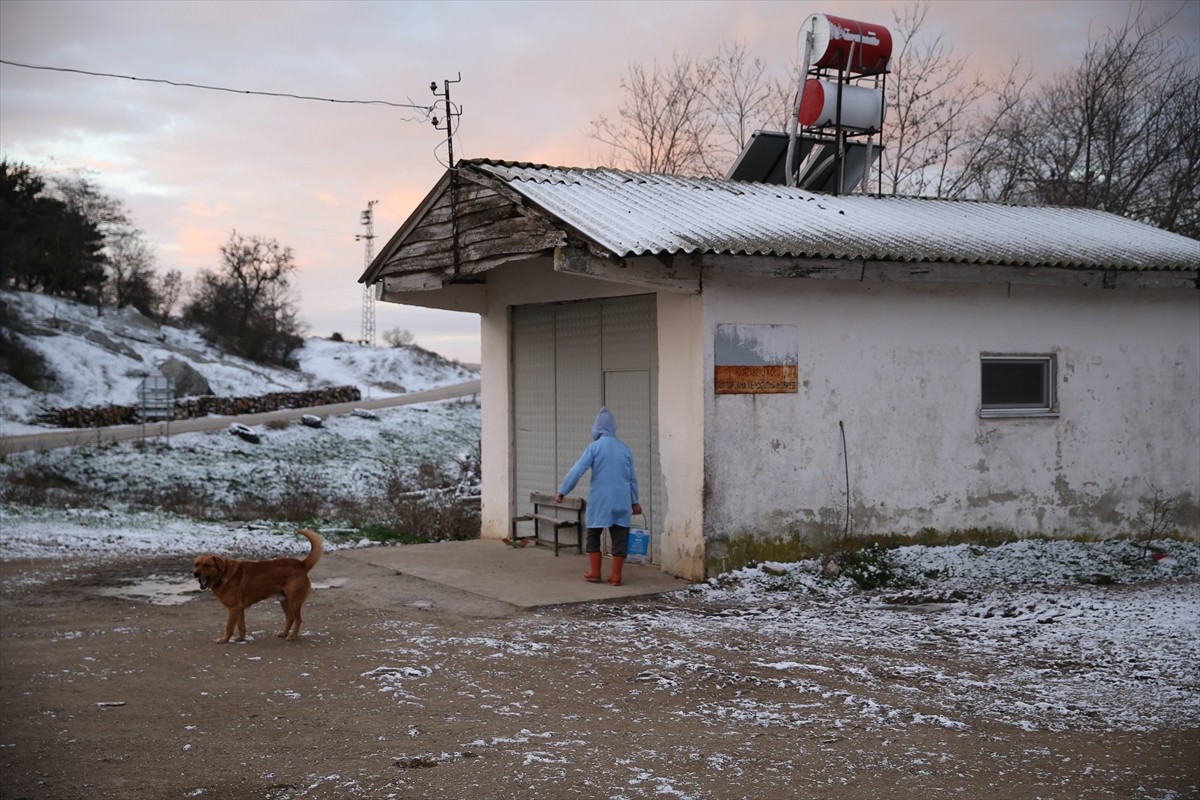 Hava sıcaklığının gece sıfırın altında seyrettiği Edirne'de "Balkan köyleri" olarak anılan...