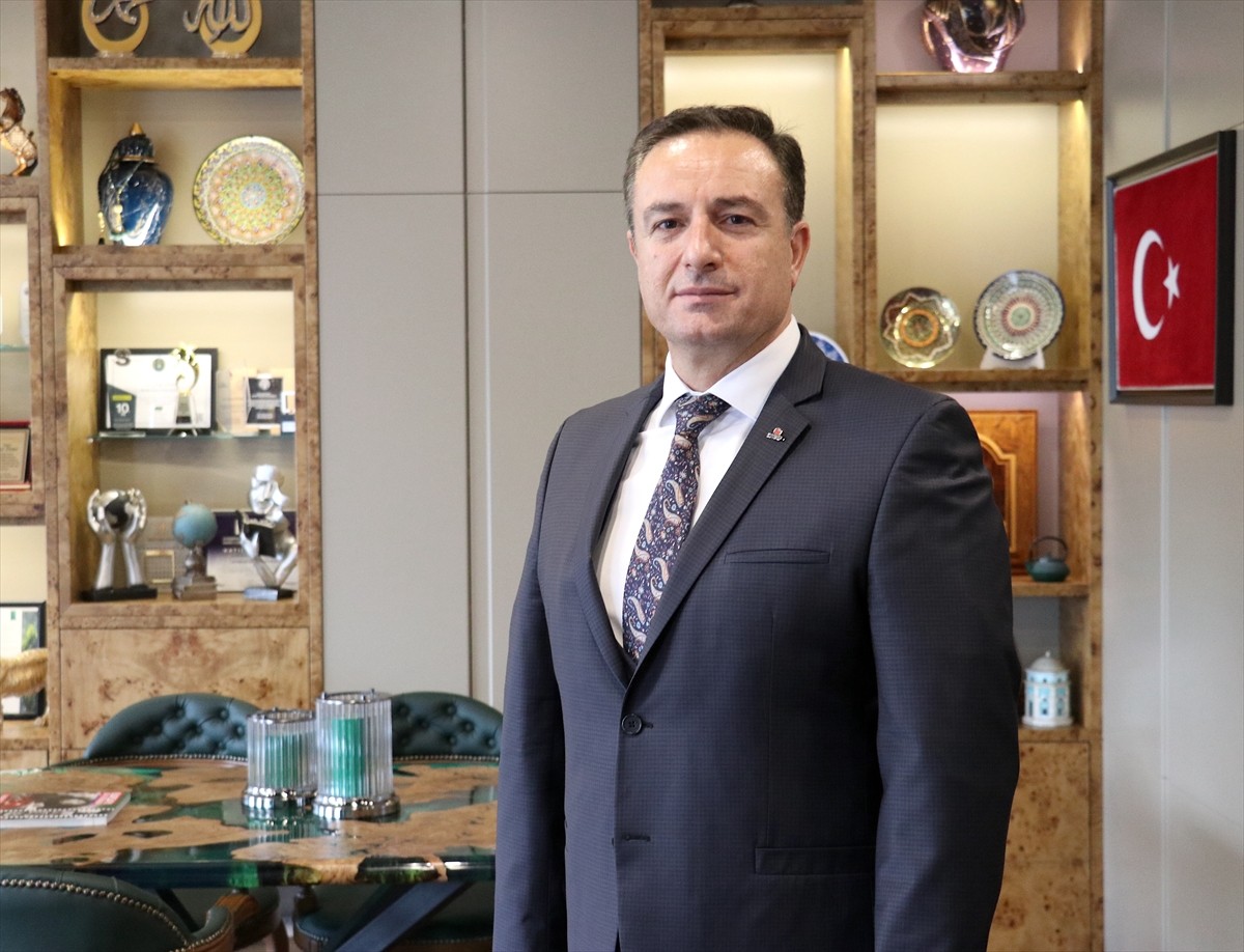 İnşaat Müteahhitleri Sanayici ve İş İnsanları Derneği (İMSİAD) Yönetim Kurulu Başkanı Şeref Demir...