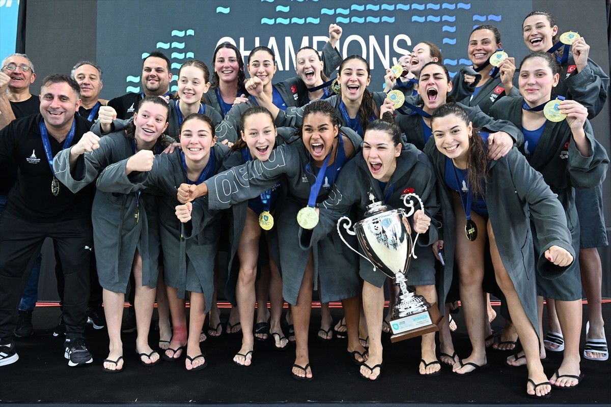 İstanbul'da gerçekleştirilen Sutopu Kadınlar Challenger Kupası Dörtlü Final organizasyonunun...