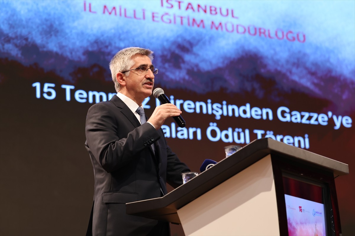 İstanbul İl Milli Eğitim Müdürlüğü, Bağcılar Belediyesi ve 15 Temmuz Derneği işbirliğiyle...