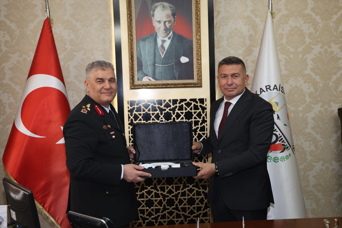 Jandarma Genel Komutanı Orgeneral Ali Çardakcı, Adana'nın Karaisalı ilçesinde ziyaretlerde...