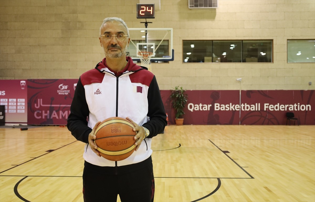 Katar Milli Basketbol Takımı Başantrenörü Hakan Demir, eski öğrencisi Alperen Şengün'ün NBA'de...