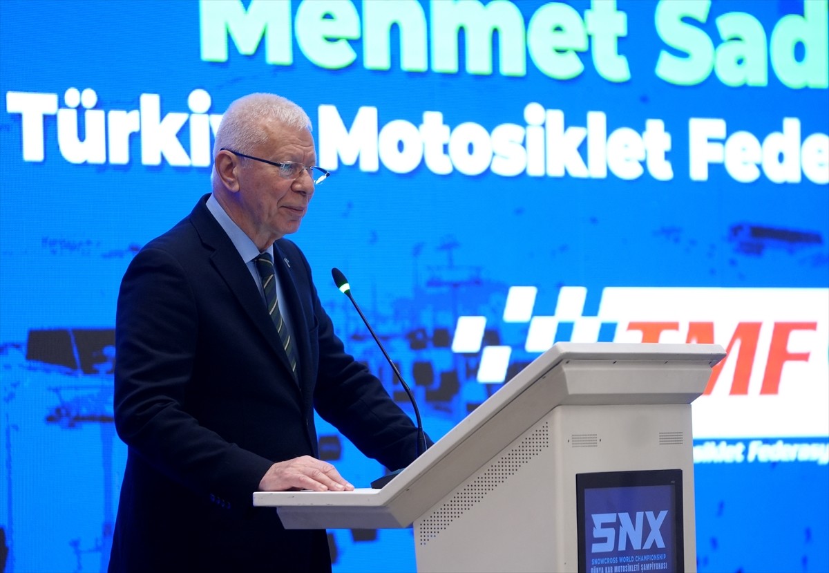 Kayseri'nin ev sahipliğinde Erciyes'te ikinci kez düzenlenecek FIM Dünya Kar Motosikleti...