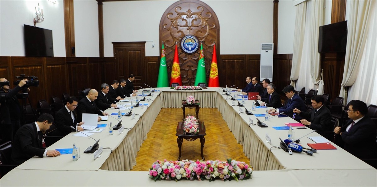 Kırgızistan Dışişleri Bakanı Ceenbek Kulubayev, Türkmenistan Bakanlar Kurulu Başkan Yardımcısı ve...