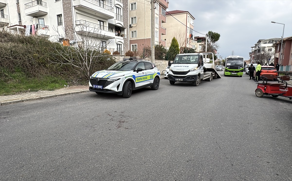 Kocaeli'nin Gölcük ilçesinde eski eşi tarafından bıçaklanan kadın ağır yaralandı. Ağır yaralanan...