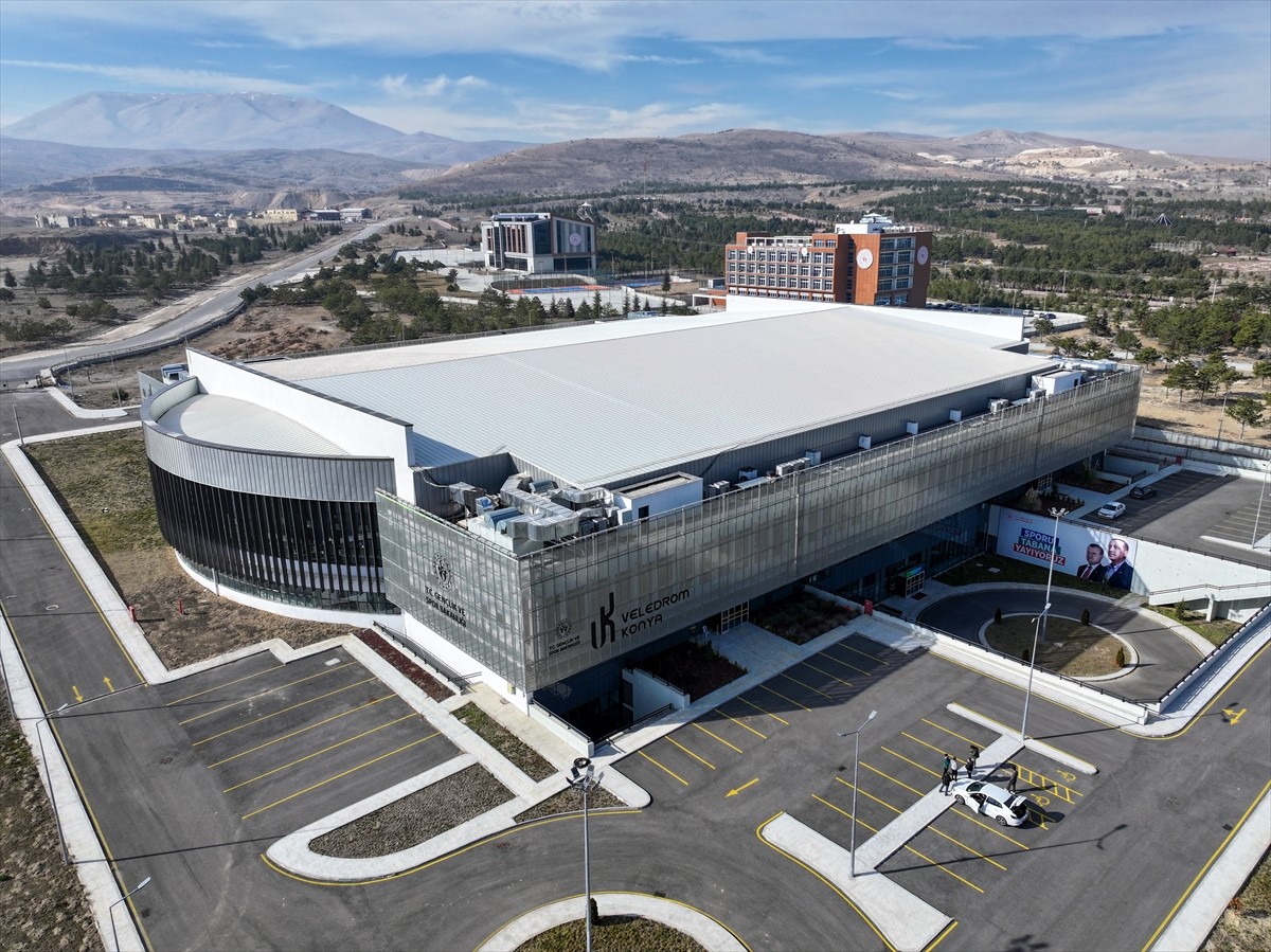 Konya Olimpik Veledromu'nda gerçekleştirilecek Uluslararası Bisiklet Birliği (UCI) Pist Bisikleti...