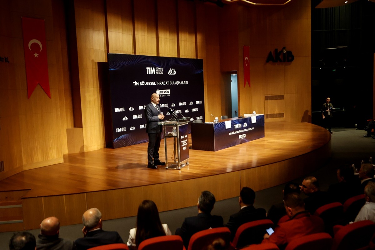 Mersin'de, "TİM Bölgesel İhracat Buluşmaları Mersin Toplantısı" Akdeniz İhracatçı Birlikleri'nde...