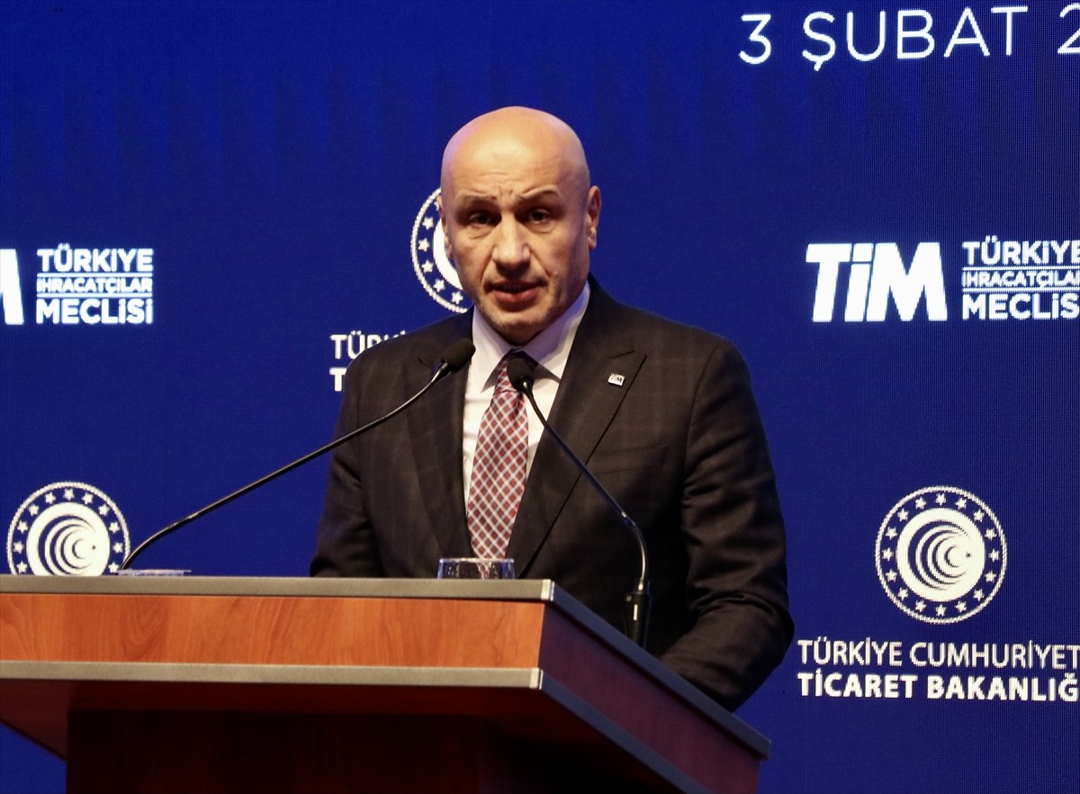 Ocak ayı dış ticaret verileri, Ticaret Bakanı Ömer Bolat (sağ2), Ulaştırma ve Altyapı Bakanı...