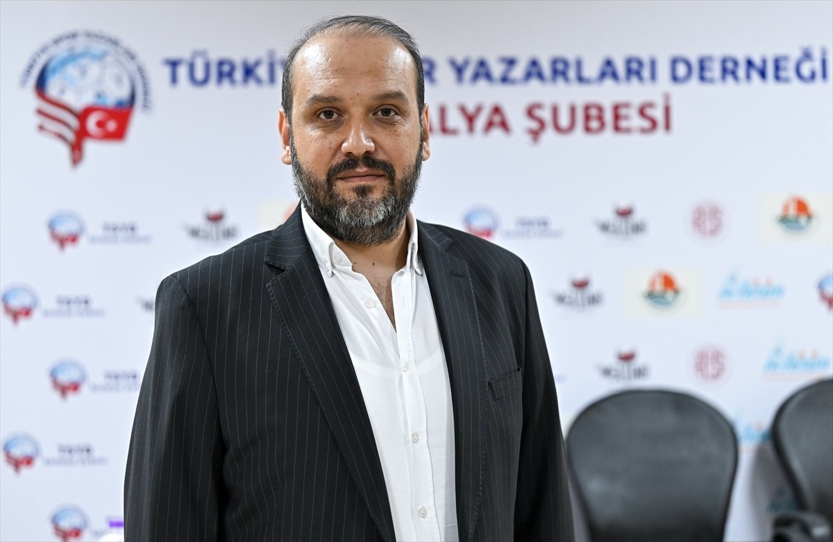 Onvo Antalyaspor Basın Sözcüsü Fatih Gürcü, AA muhabirine açıklamalarda bulundu.