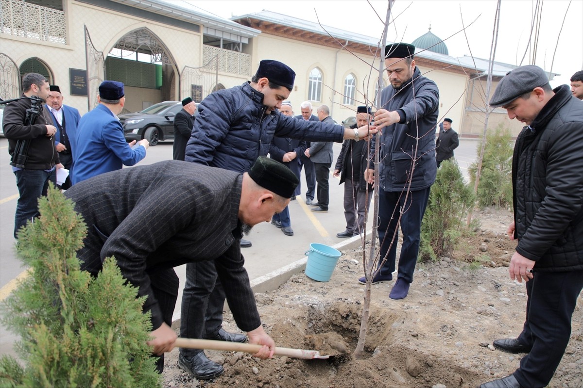 Özbekistan'da huzur ve bereket ayı ramazanın son hazırlıkları tamamlandı. Ülkedeki tüm yerleşim...