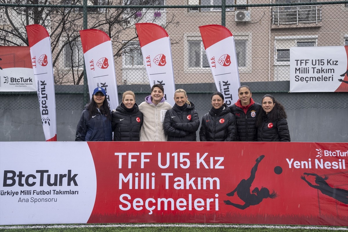 "BtcTurk ile Yeni Nesil Sahada" projesi kapsamında Türkiye Futbol Federasyonuna (TFF) bağlı 14...