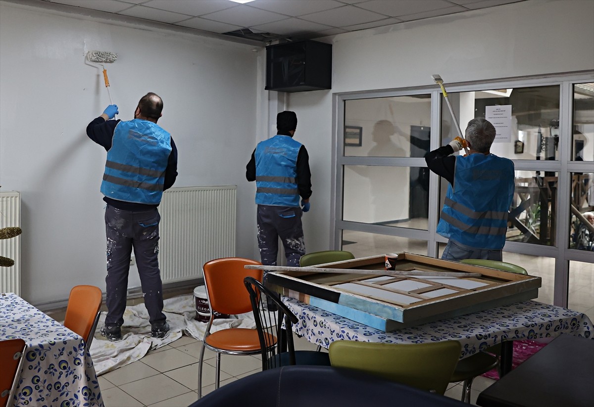 Samsun'da boyacılık eğitimi verilen yükümlüler, Atakum Huzurevi Yaşlı Bakım ve Rehabilitasyon...