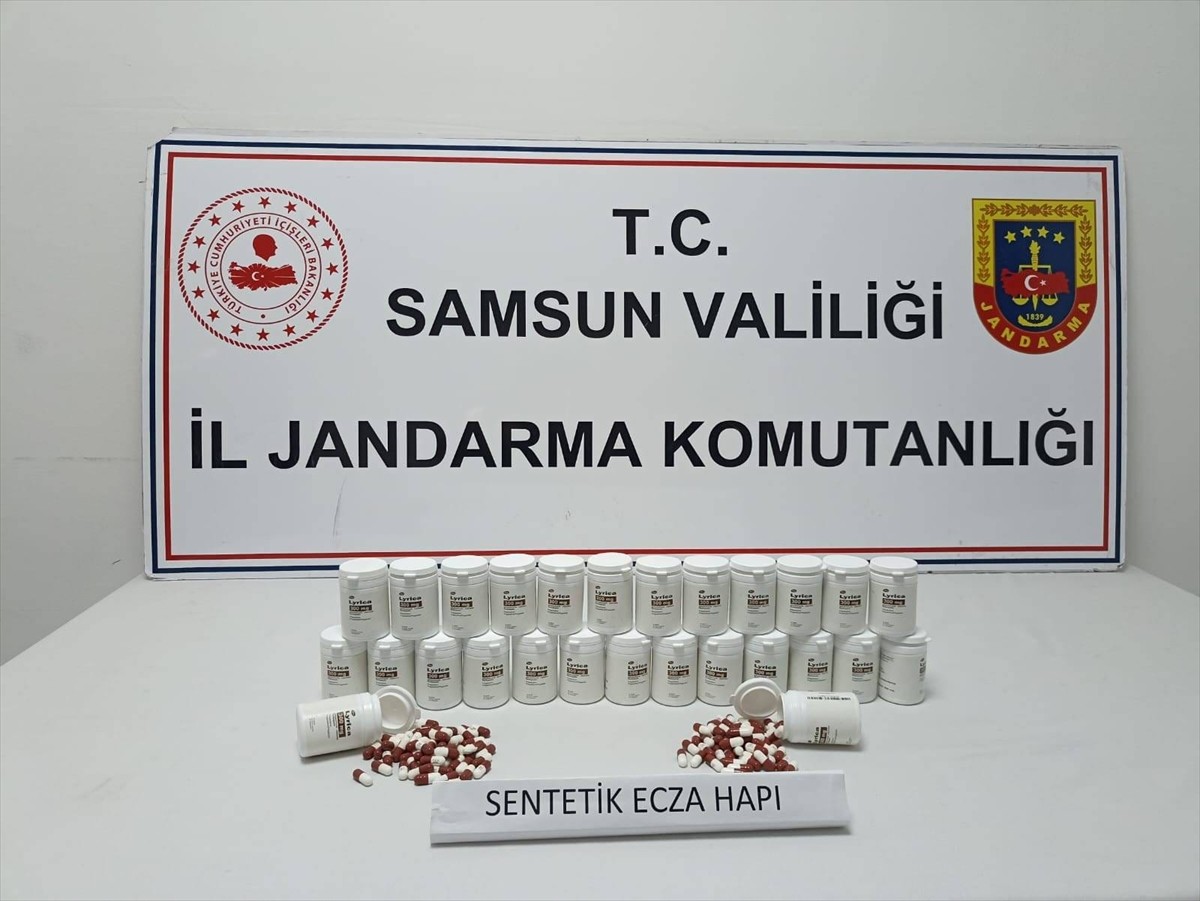 Samsun'un Atakum ilçesinde düzenlenen uyuşturucu operasyonunda 2 şüpheli gözaltına alındı....
