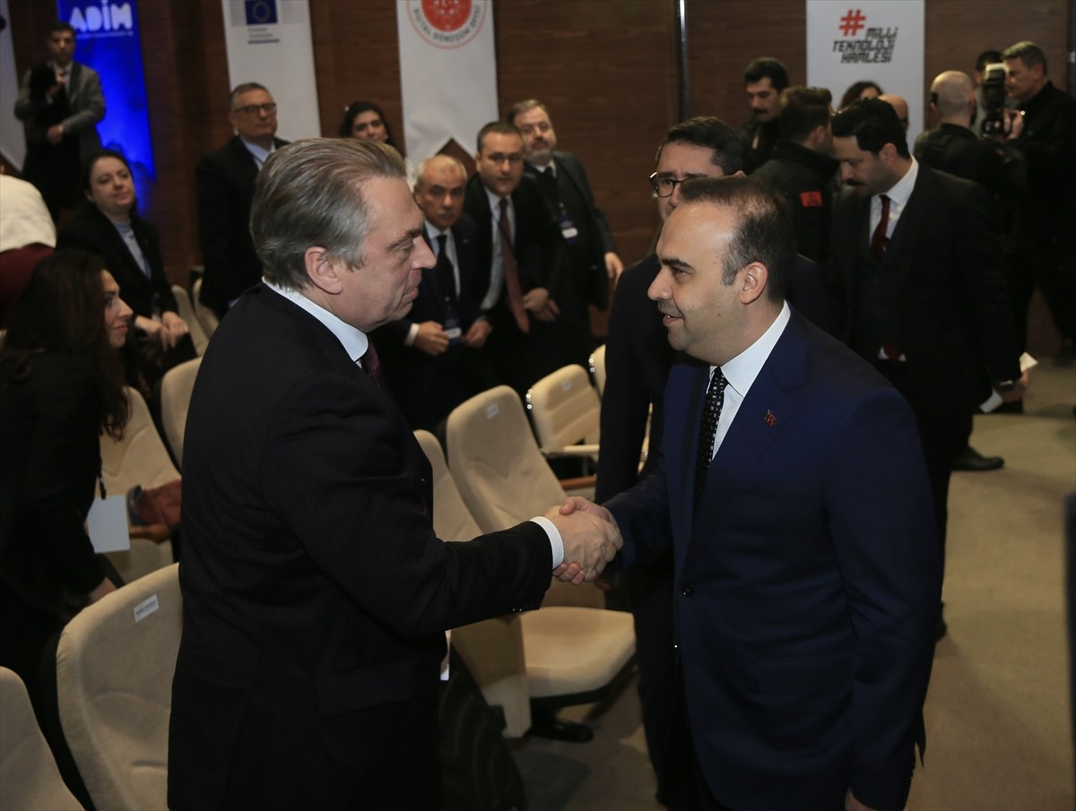 Sanayi ve Teknoloji Bakanı Mehmet Fatih Kacır, Bilişim Vadisi Kocaeli Yerleşkesi'nde düzenlenen...