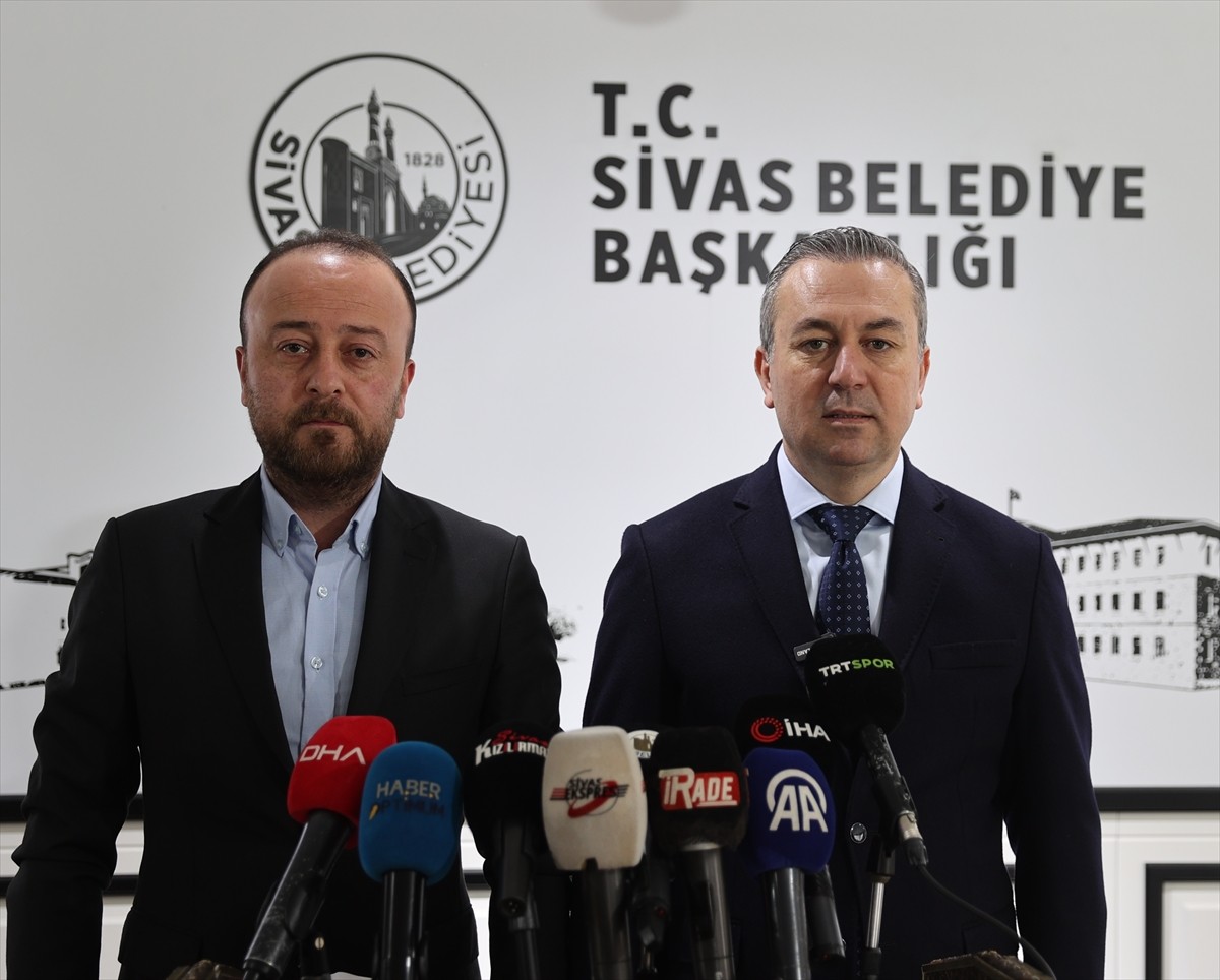 Sivas Belediyesi, kentteki belediyeye ait açık otoparkların işletmeciliğini Trendyol Süper Lig...