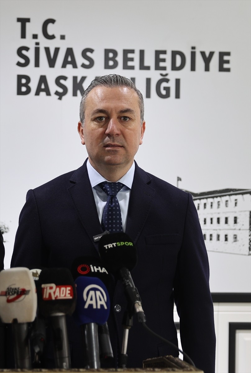 Sivas Belediyesi, kentteki belediyeye ait açık otoparkların işletmeciliğini Trendyol Süper Lig...