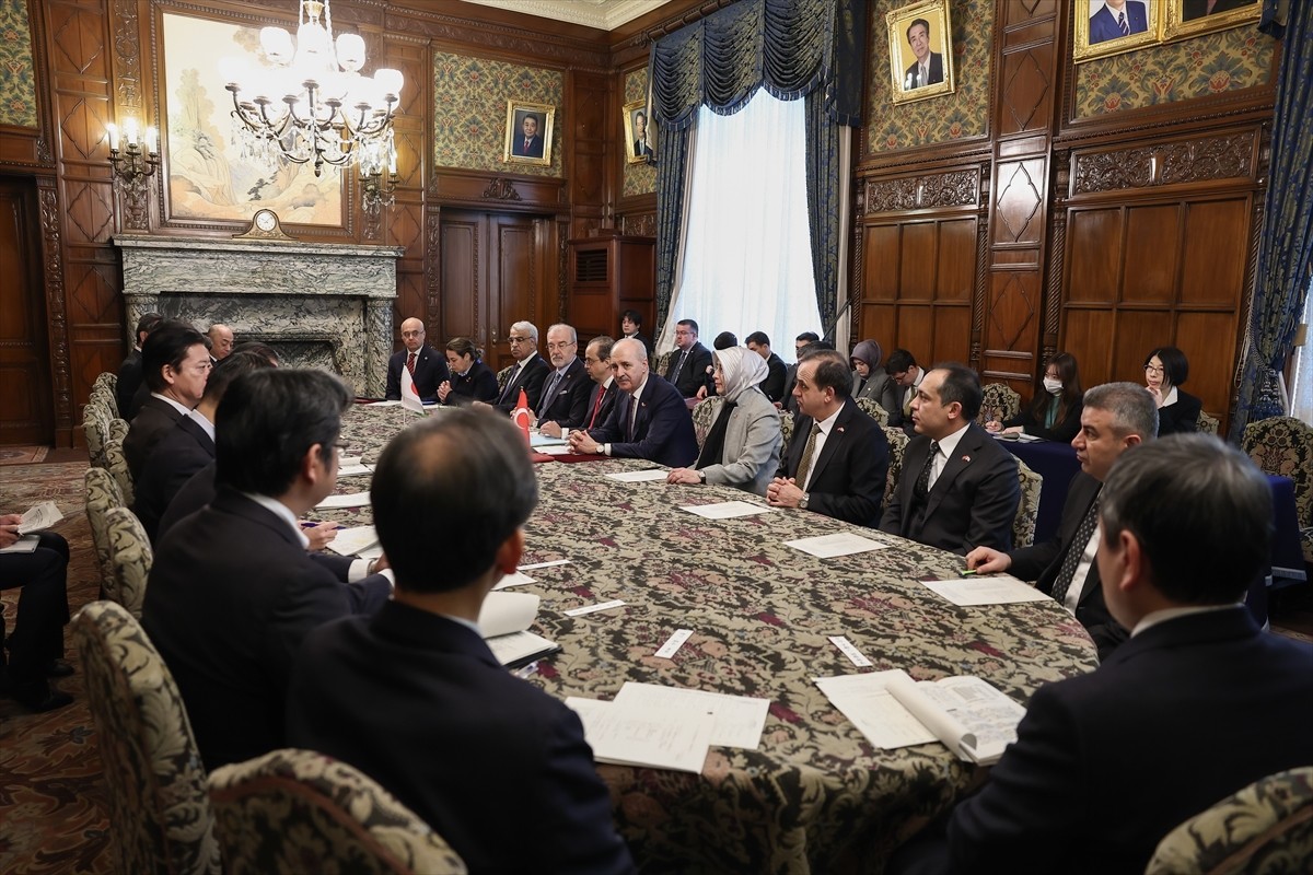 TBMM Başkanı Numan Kurtulmuş, resmi ziyaret gerçekleştirdiği Japonya'da, Temsilciler Meclisi...