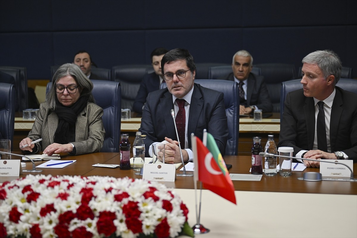 TBMM Bayındırlık, İmar, Ulaştırma ve Turizm Komisyonu Başkanı, AK Parti Trabzon Milletvekili Adil...