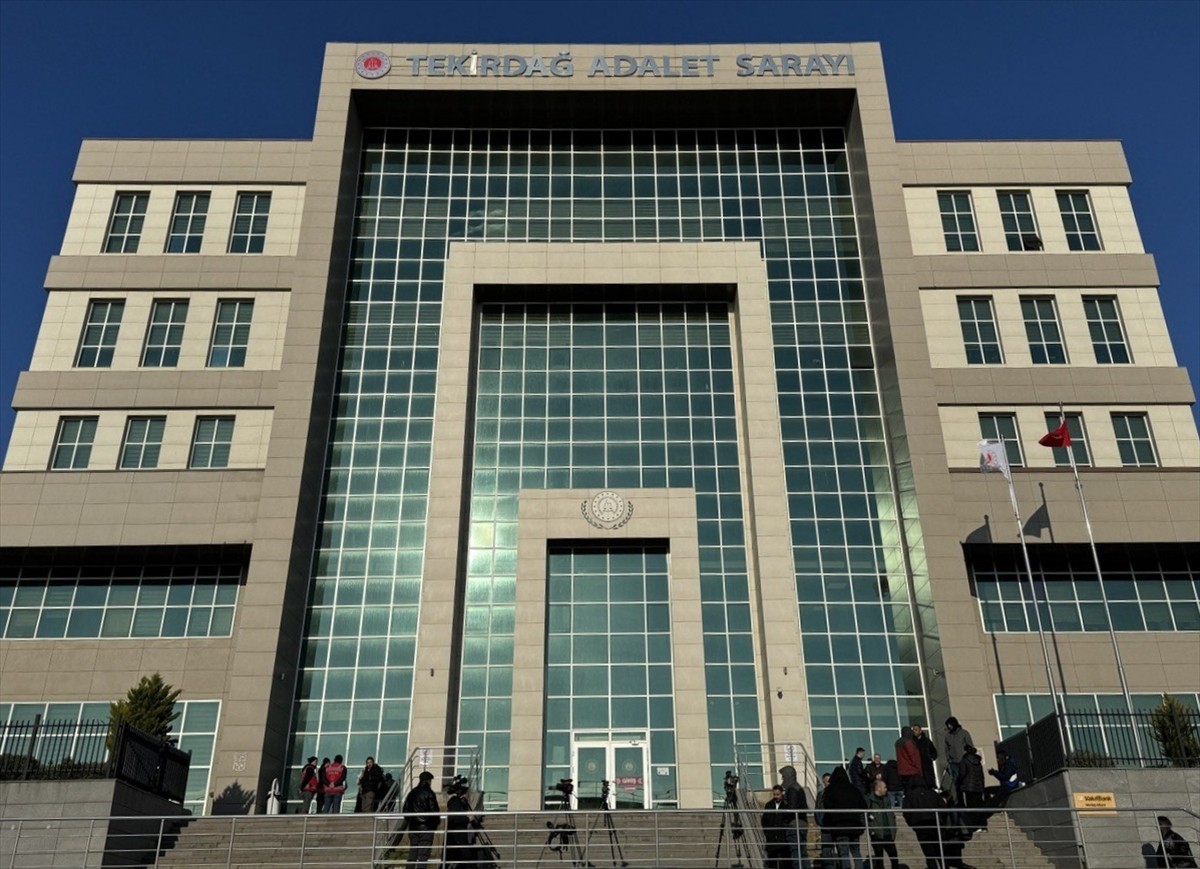 Tekirdağ'da cinsel istismara uğraması ve darbedilmesi sonucu kaldırıldığı hastanede hayatını...