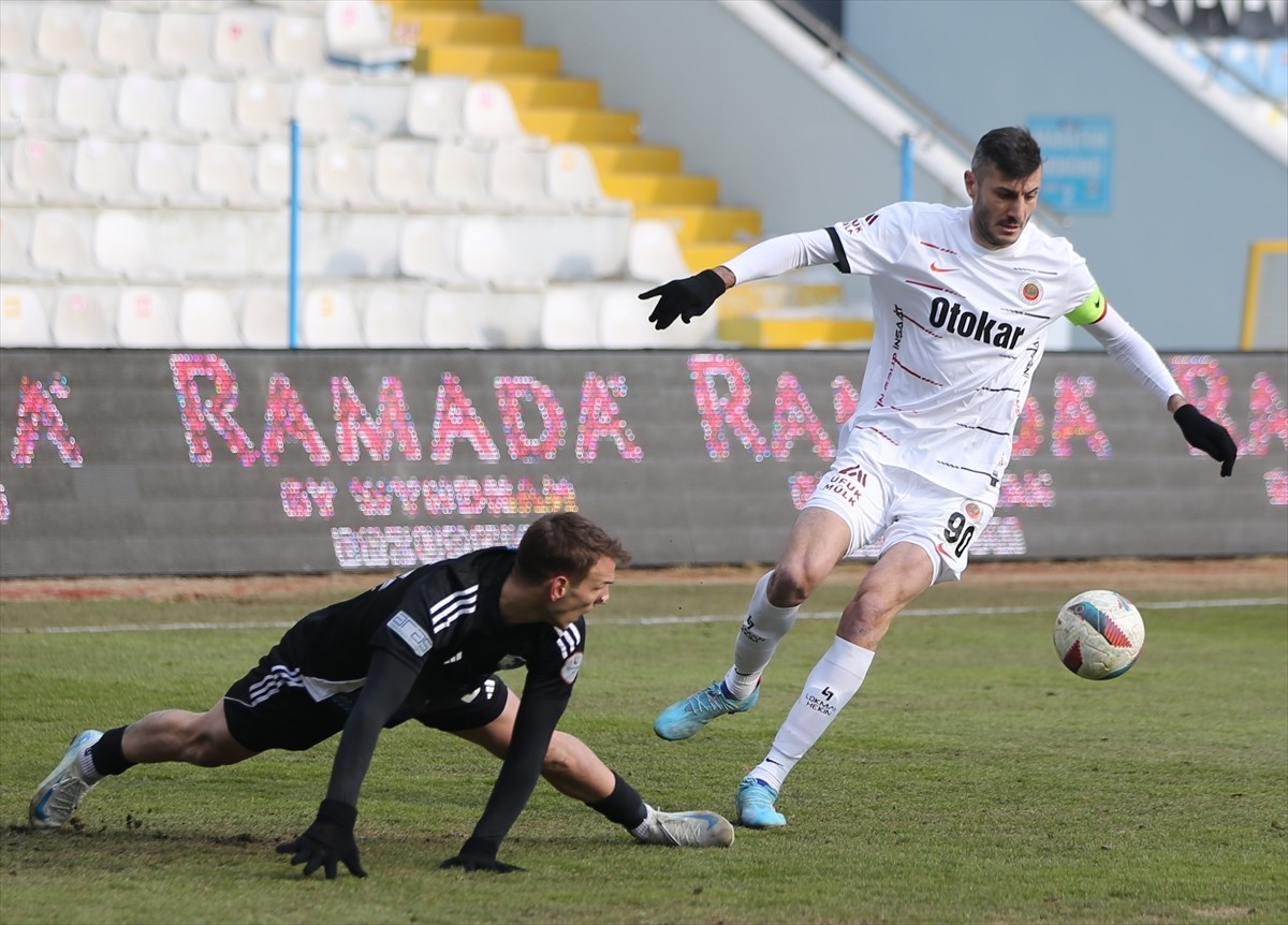 Trendyol 1. Lig'in 24. haftasında Erzurumspor FK ile Gençlerbirliği, Kazım Karabekir Stadyumu'nda...