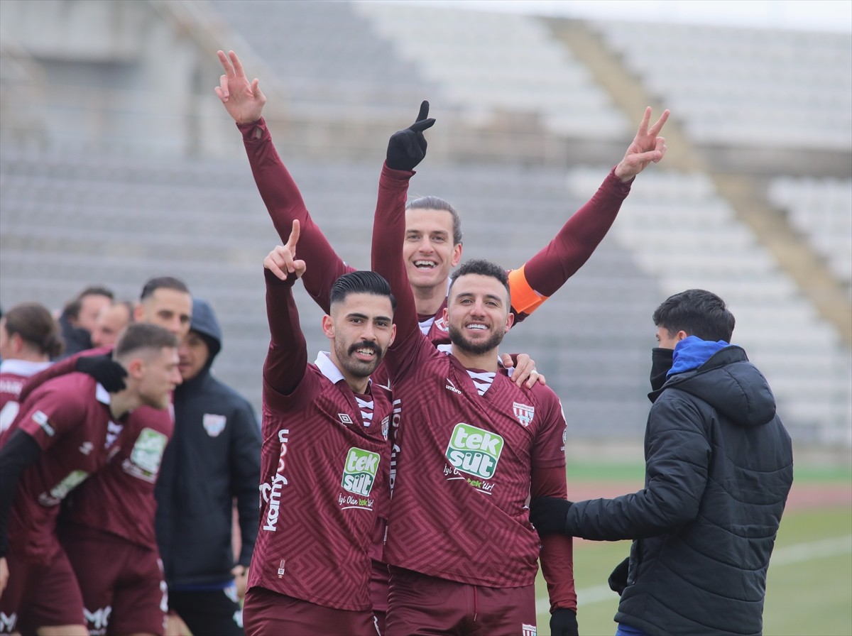 Trendyol 1. Lig’in 23. haftasında Teksüt Bandırmaspor ile Şanlıurfaspor Bandırma 17 Eylül...