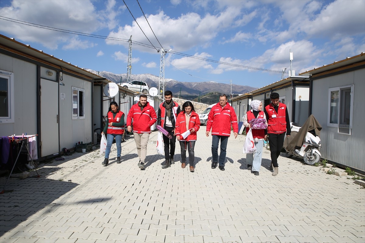 Türk Kızılay Hatay Şubesi, Antakya ile Defne ilçelerinde ve buralardaki konteyner kentlerde...