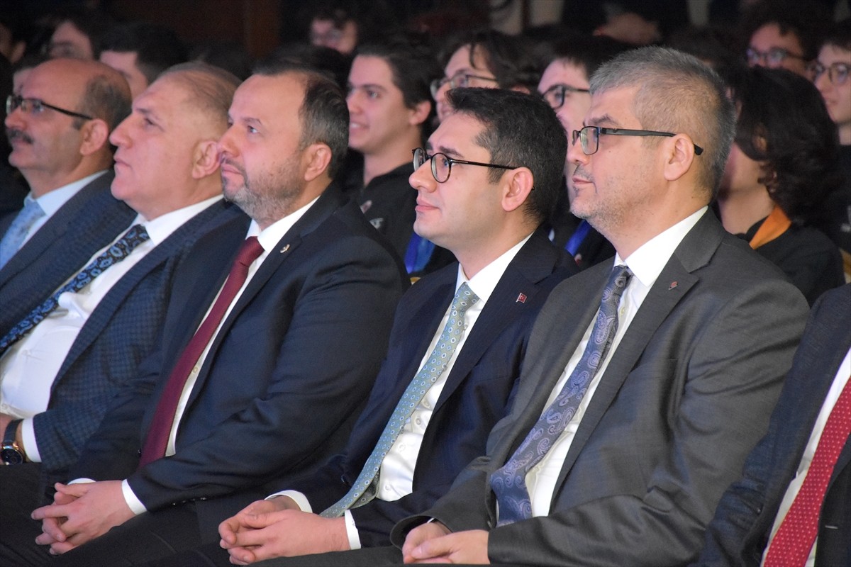 Türkiye Bilimsel ve Teknolojik Araştırma Kurumu (TÜBİTAK) tarafından "32. Bilim Olimpiyatları"nın...