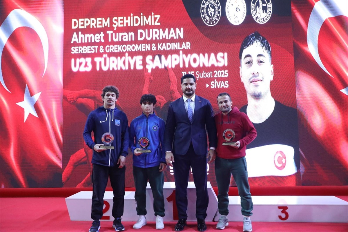 Türkiye Güreş Federasyonu tarafından Taha Akgül Spor Salonu'nda düzenlenen ve Kahramanmaraş...