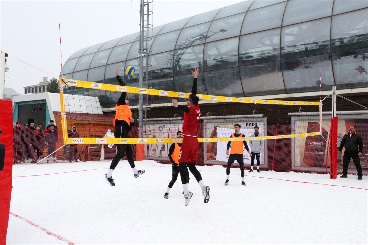 Türkiye Üniversite Sporları Federasyonu tarafından Erzurum'da düzenlenen Üniversiteler Arası...