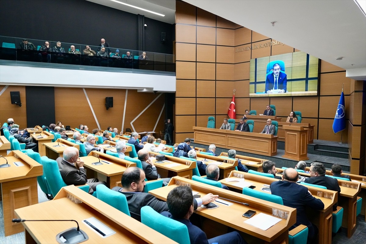 Üsküdar Belediye Meclisi Toplantısı, Meclis Başkanvekili Ali Aral'ın yönetiminde belediyenin...