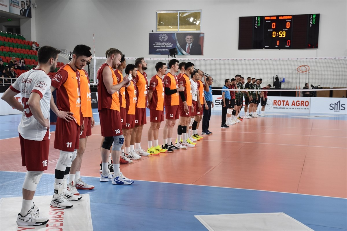 Voleybol SMS Grup Efeler Ligi'nin 22. hafta mücadelesinde Rams Global Cizre Belediyespor...