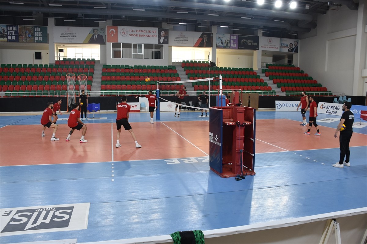 Voleybol SMS Grup Efeler Ligi ekiplerinden Rams Global Cizre Belediyespor, ligin 20. haftasında...