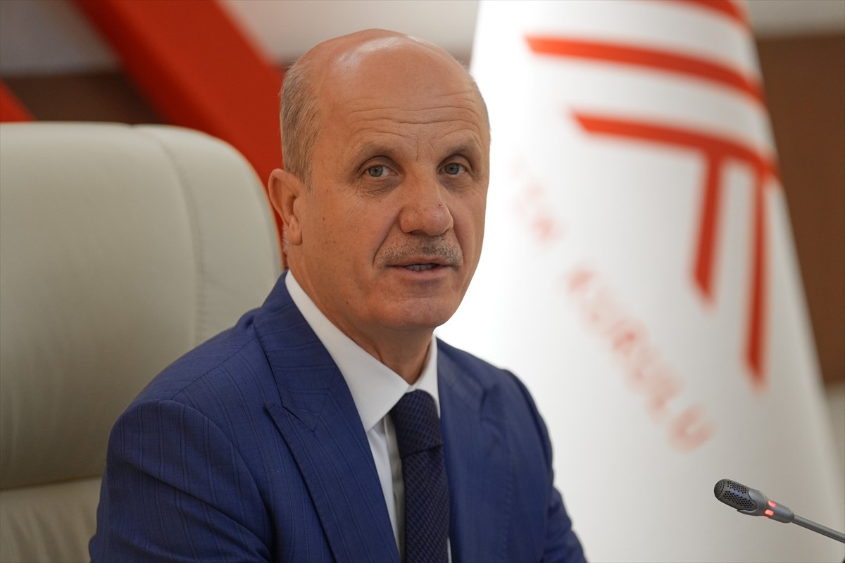 Yükseköğretim Kurulu (YÖK) Başkanı Prof. Dr. Erol Özvar, YÖK'te "Türkiye Üniversite Deneyim...