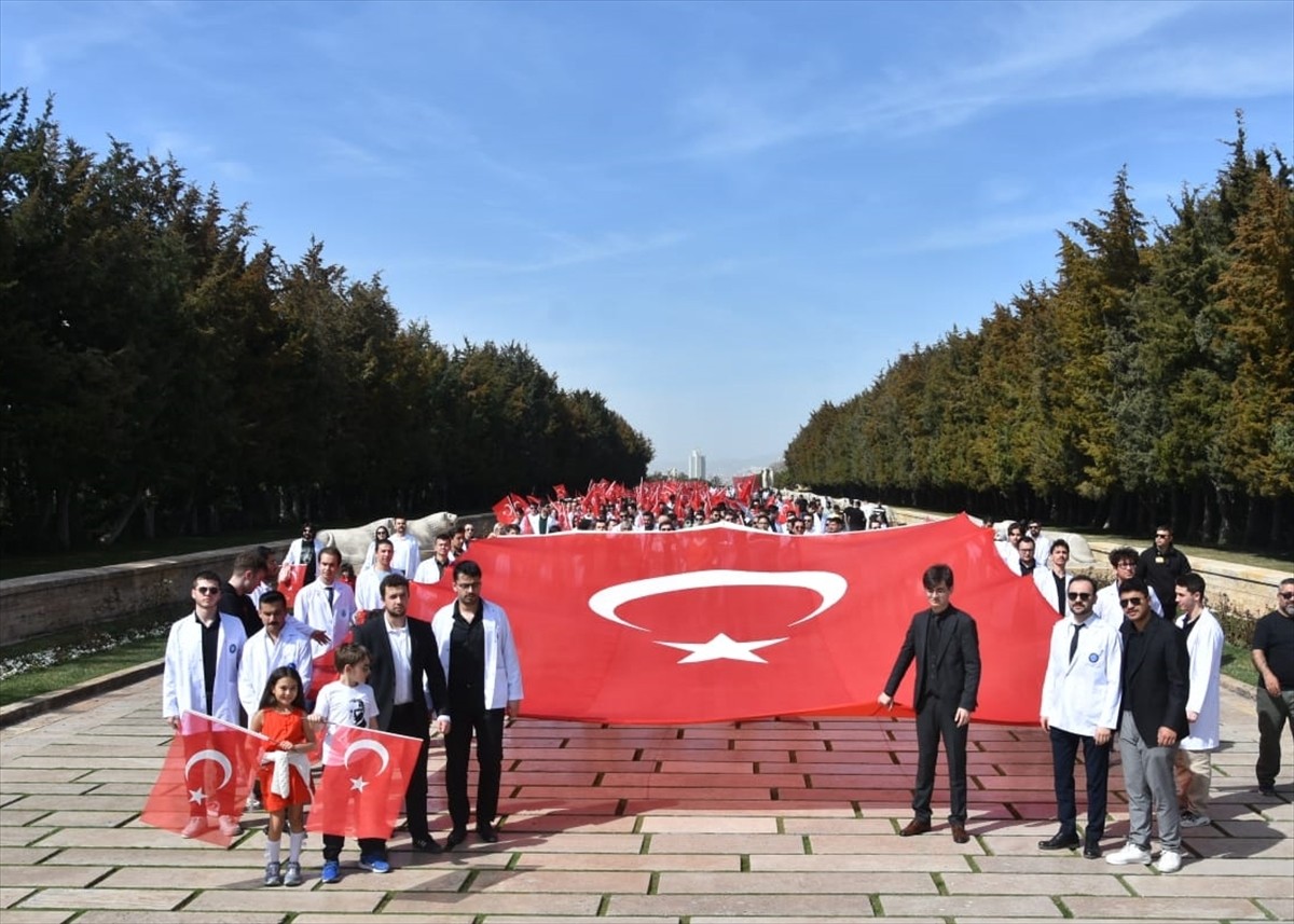 14 Mart Tıbbiyeliler Derneği Başkanı Op. Dr. Mehmet Sürübaşı ve beraberindeki heyet, 14 Mart Tıp...