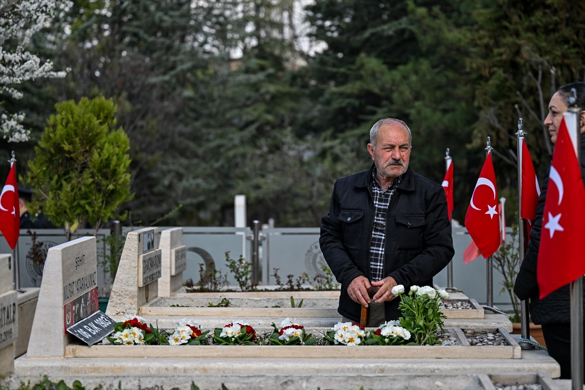 18 Mart Şehitleri Anma Günü ve Çanakkale Deniz Zaferi'nin 110'uncu yıl dönümü nedeniyle Cebeci...