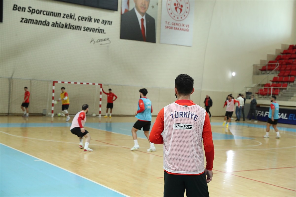 A Milli Futsal Takımı, 2026 Avrupa Futsal Şampiyonası Grup Elemeleri 4'üncü maçında Erzincan'da...