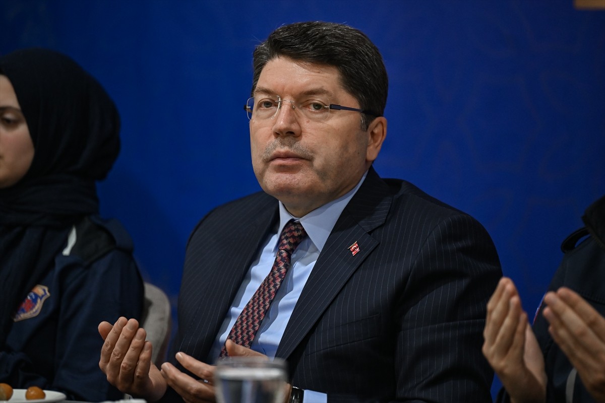 Adalet Bakanı Yılmaz Tunç, Ceza ve Tevkifevleri Genel Müdürlüğünde (CTE) görevli infaz koruma...