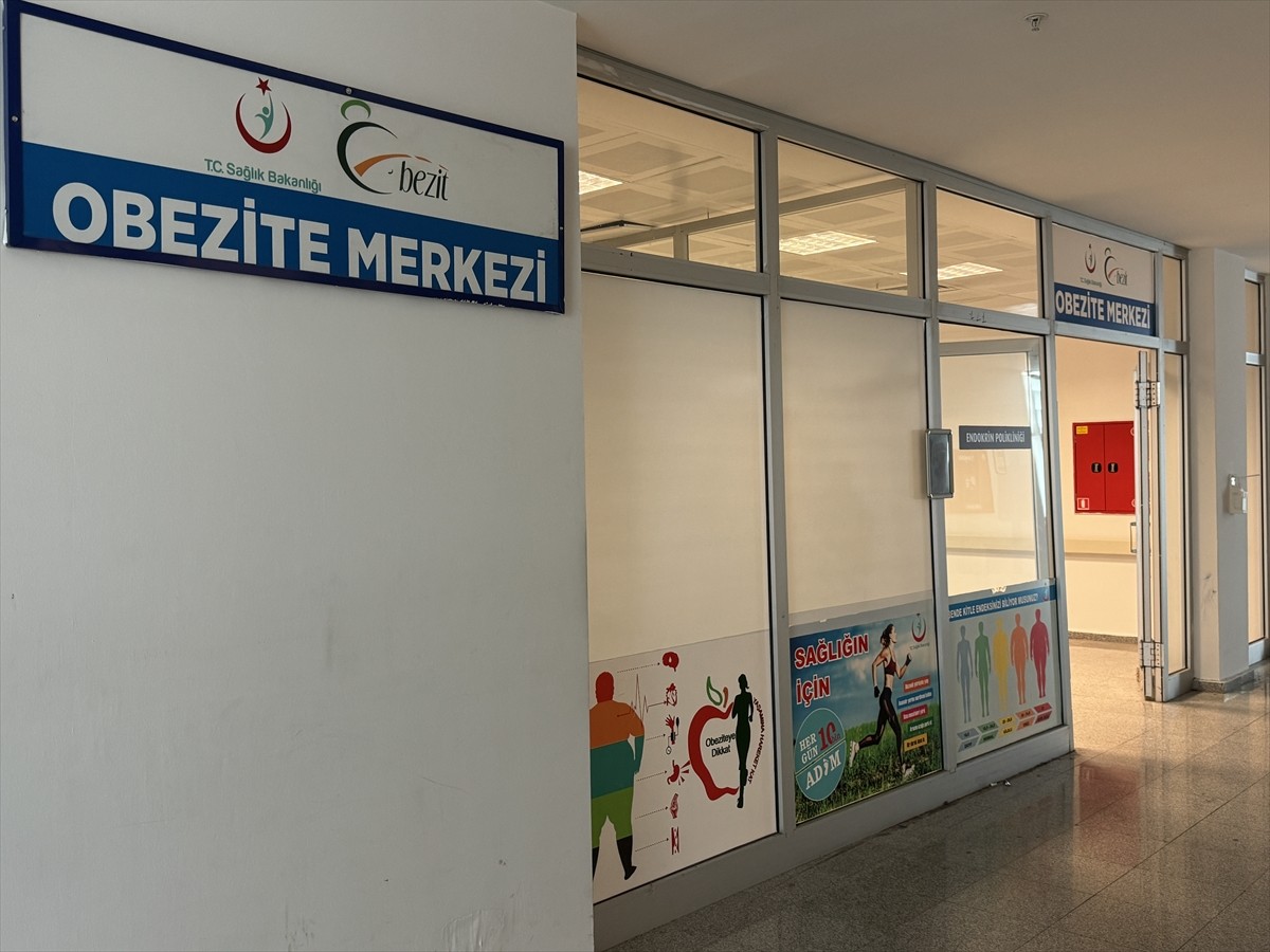 Ağrı Eğitim ve Araştırma Hastanesi'nde 7 yıldır hizmet veren obezite merkezinden yararlanan...