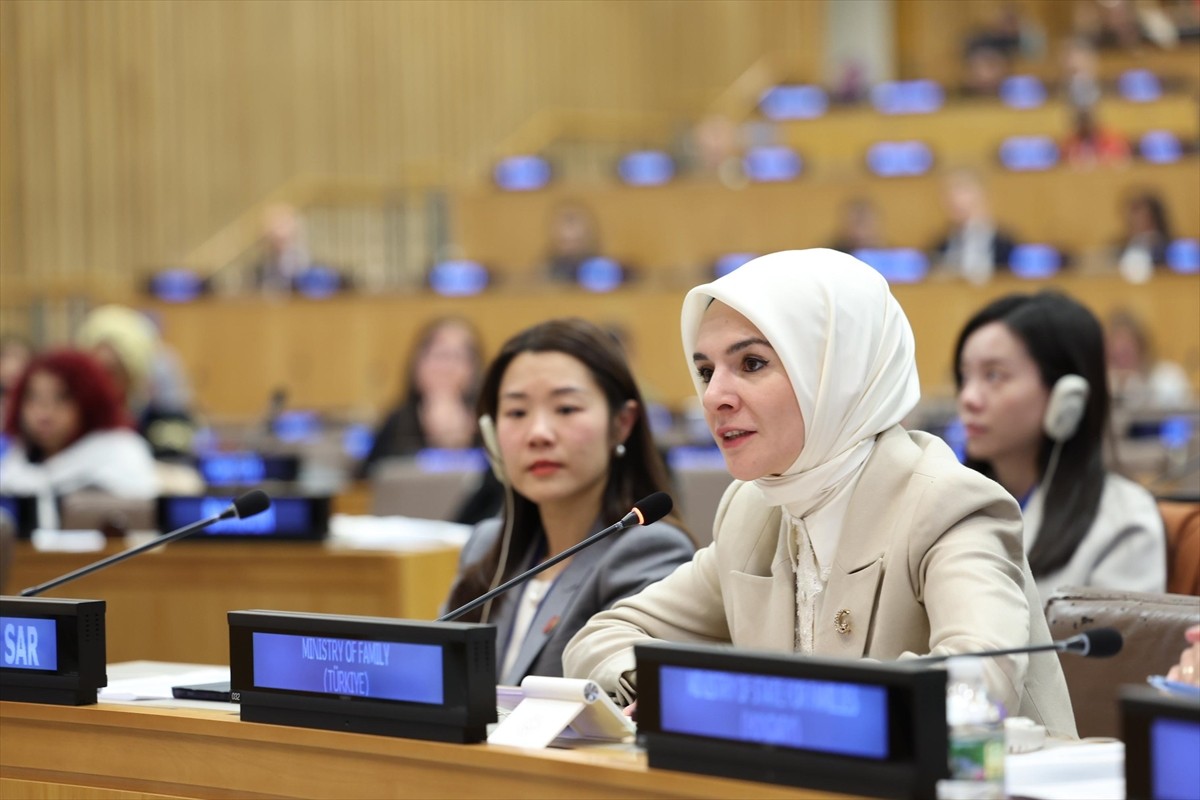 Aile ve Sosyal Hizmetler Bakanı Mahinur Özdemir Göktaş, Kadının Statüsü Komisyonu'nun 69'uncu...