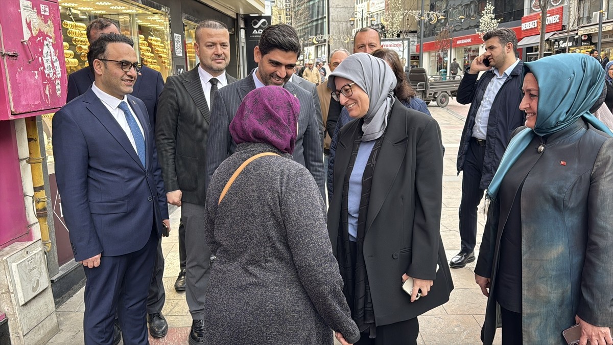 AK Parti Genel Başkan Yardımcısı Belgin Uygur, Karabük'te çeşitli ziyaretler gerçekleştirdi. Bir...